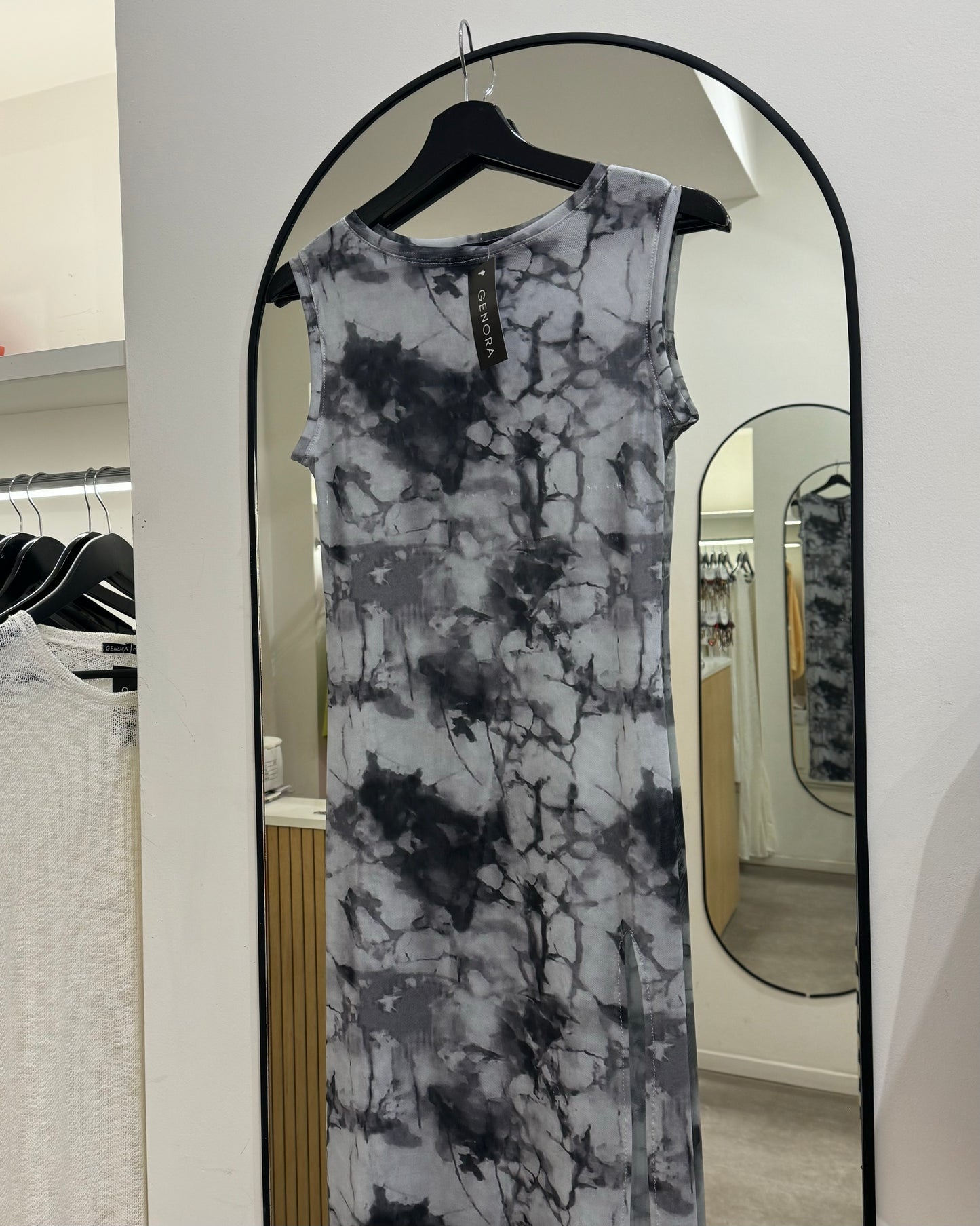 Vestido Montenegro B&W